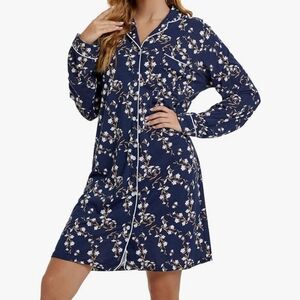 Blue and White Floral nightgown sleep shirt night dress medium NWOT